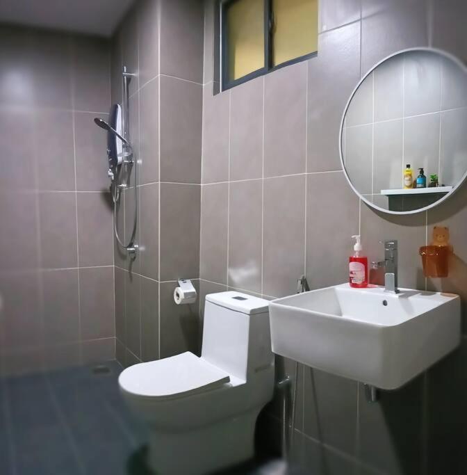 Greenfield Residence Sunway 2-5 Pax By Convivial Staycation B08 Petaling Jaya Bagian luar foto